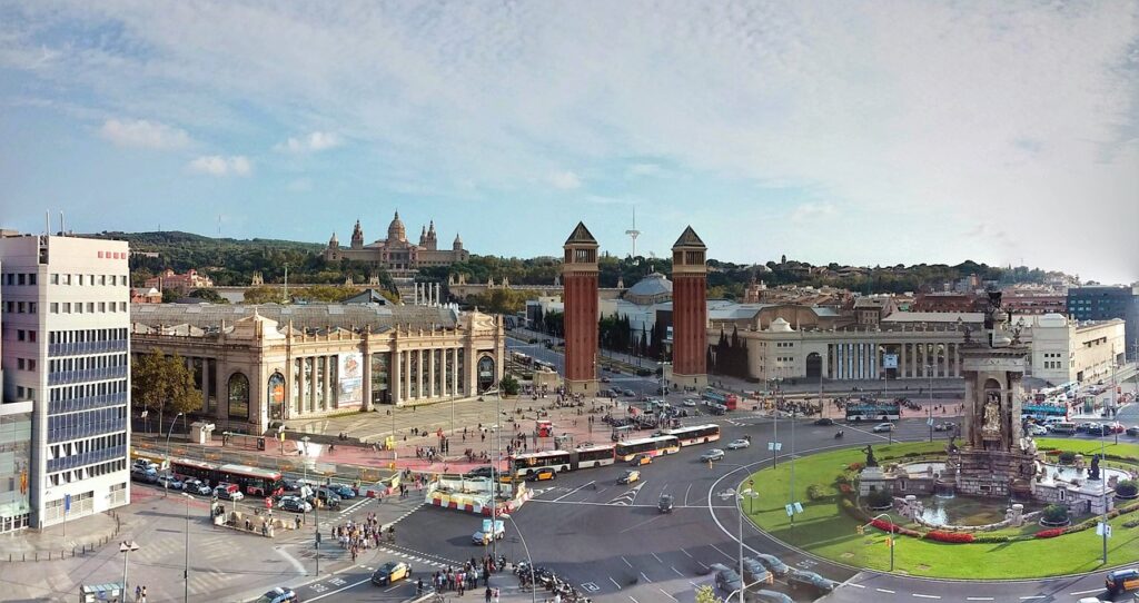 placa espanya, barcelona, spain, catalonia, montjuic, mnac, placa de espanya in barcelona, placa d'espanya, barcelona, architecture, road, tourism, landmark, sightseeing, to travel, cityscape, building